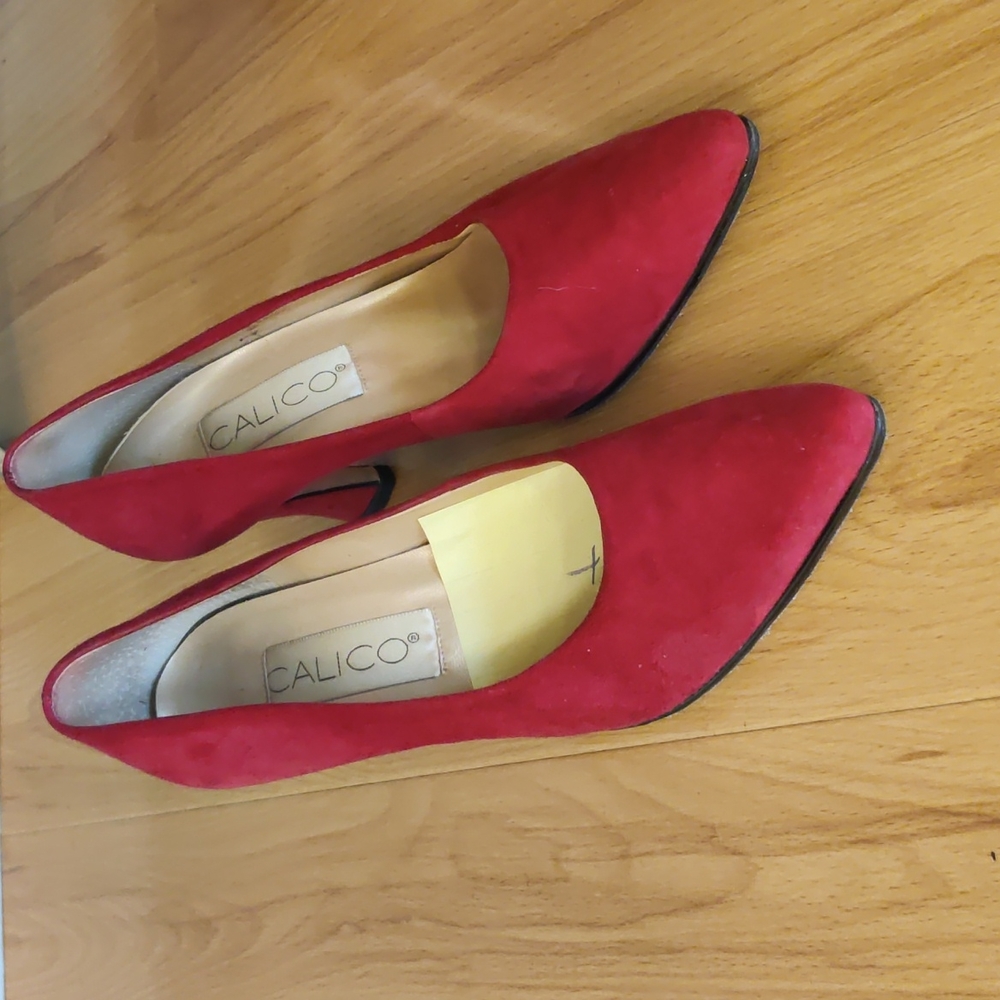 Suede pumps